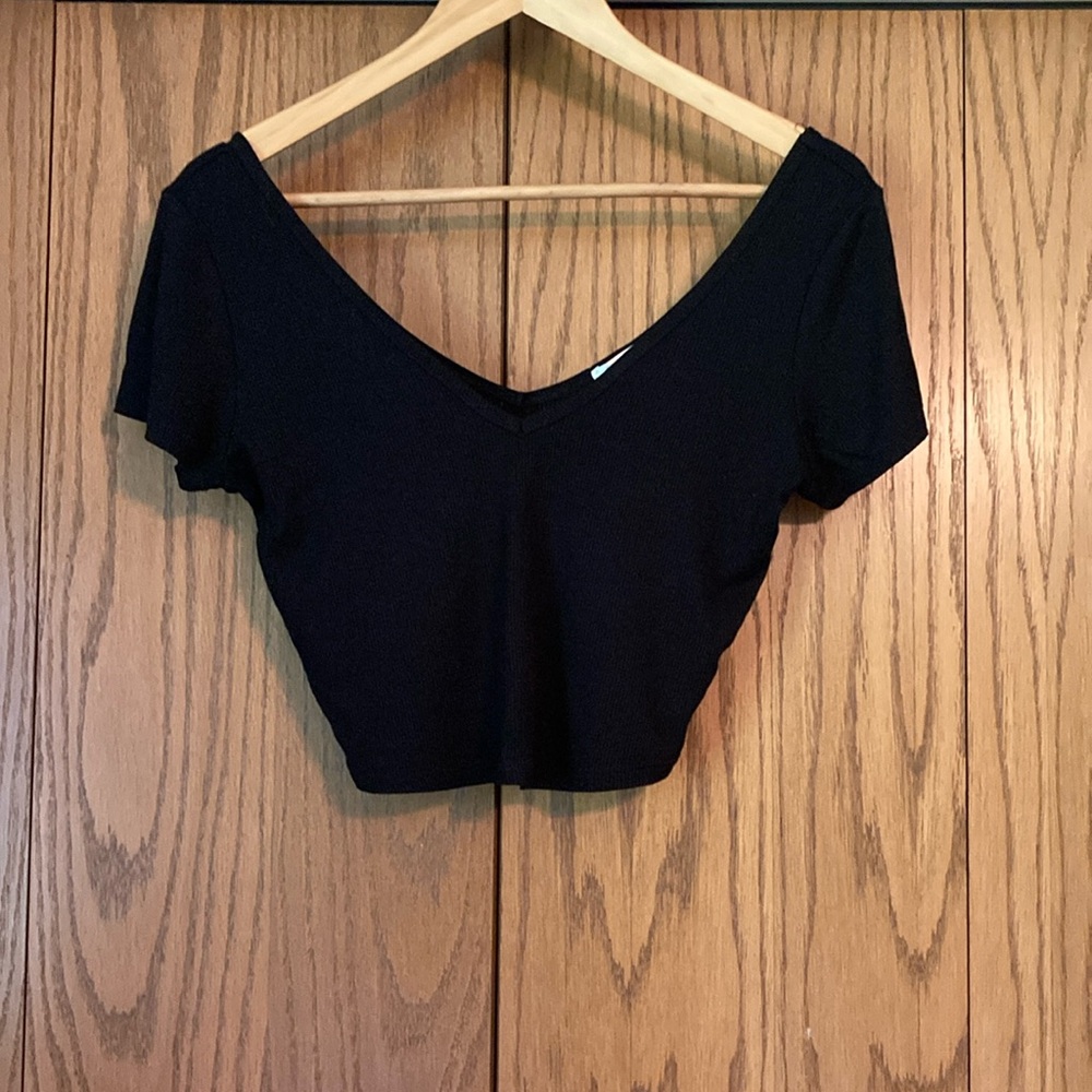 T-shirt crop top